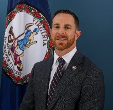 米奇-梅利斯委员